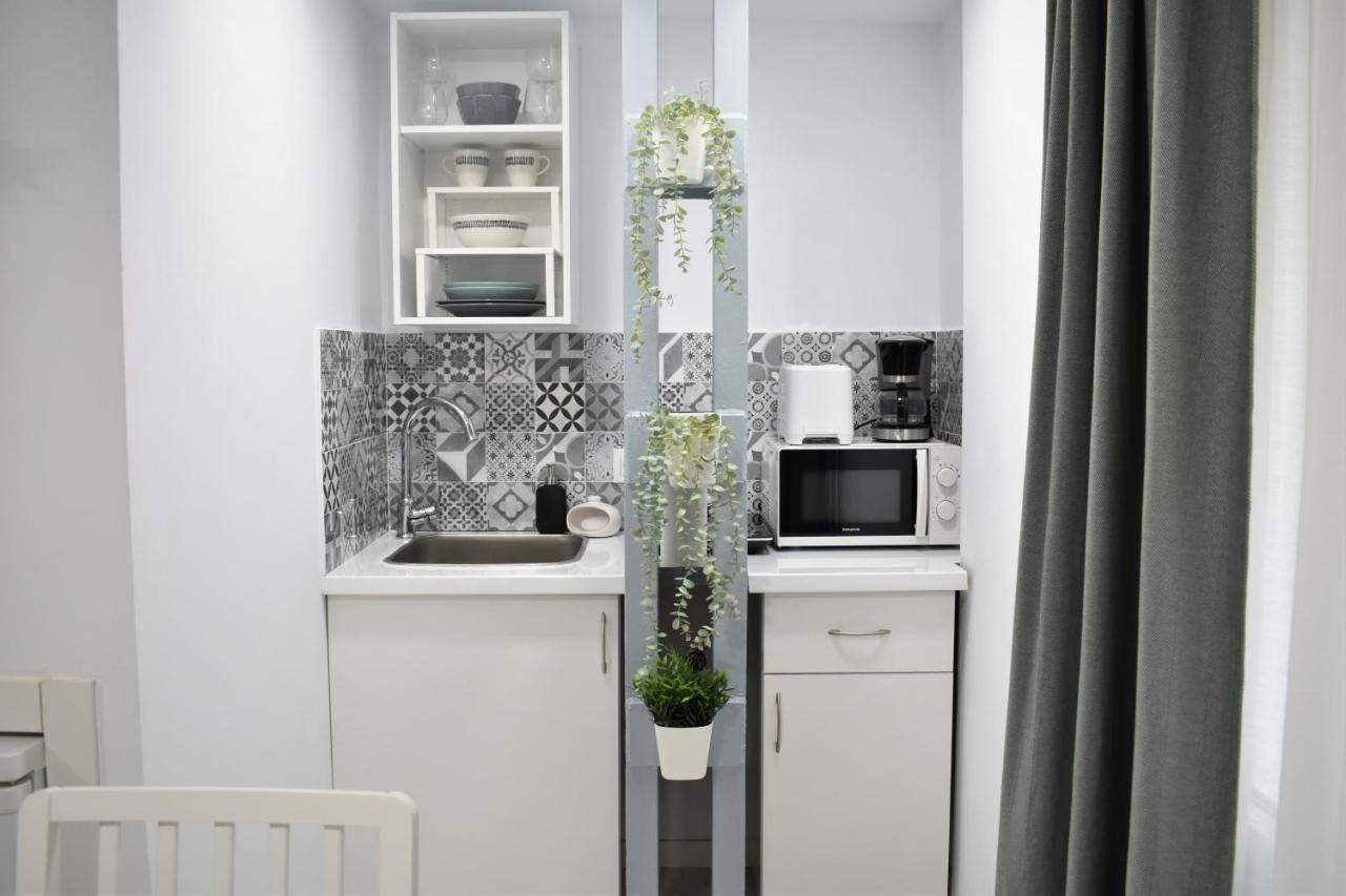 & Cool Apartment *